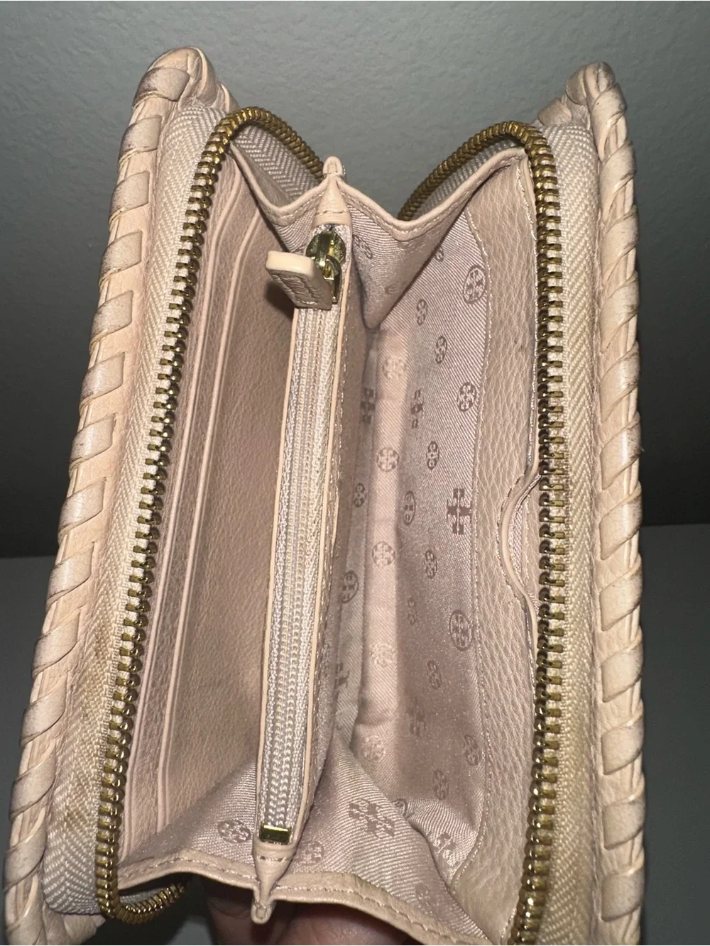 Tory Burch Blush Pebbled Leather Zip Wallet with Whipstitch Trim